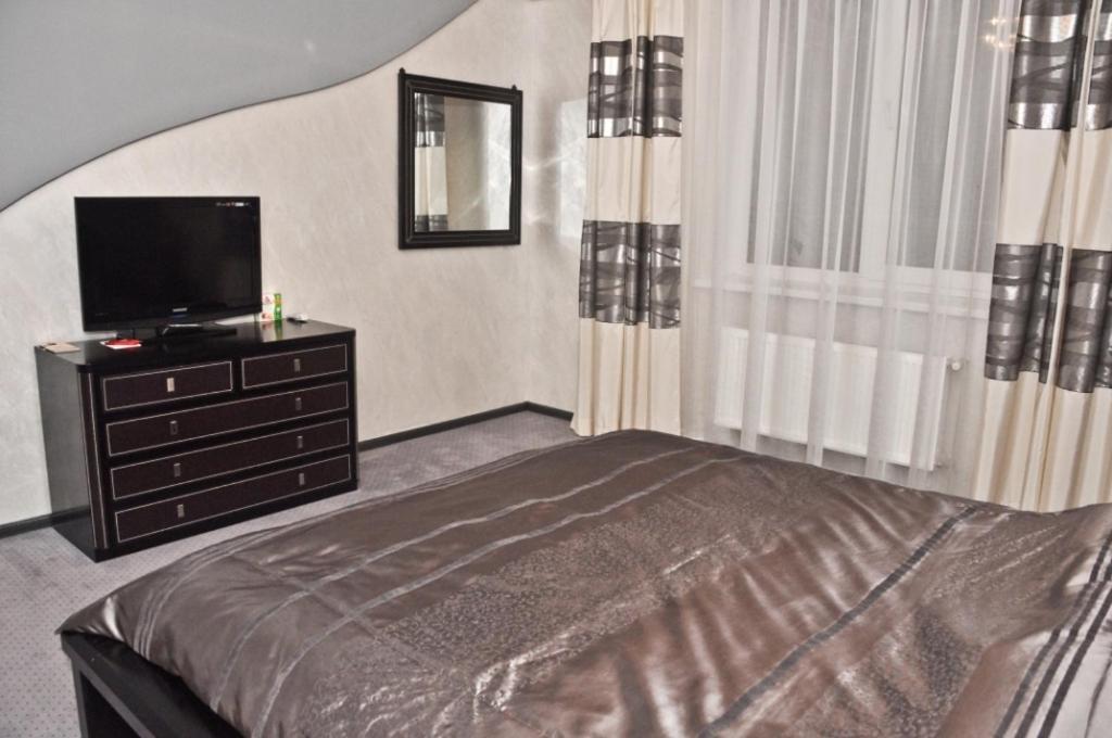 Coliseum Hotel Khmelʼnytsʼkyy Kamer foto