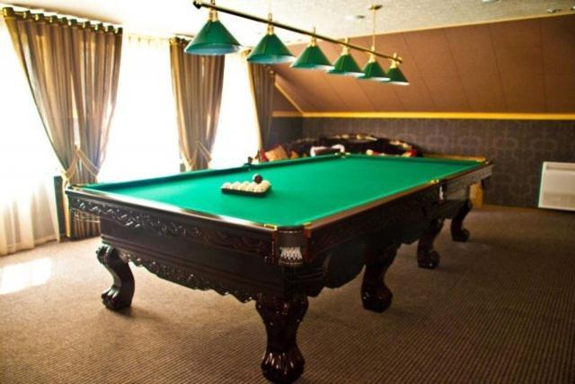 Coliseum Hotel Khmelʼnytsʼkyy Buitenkant foto